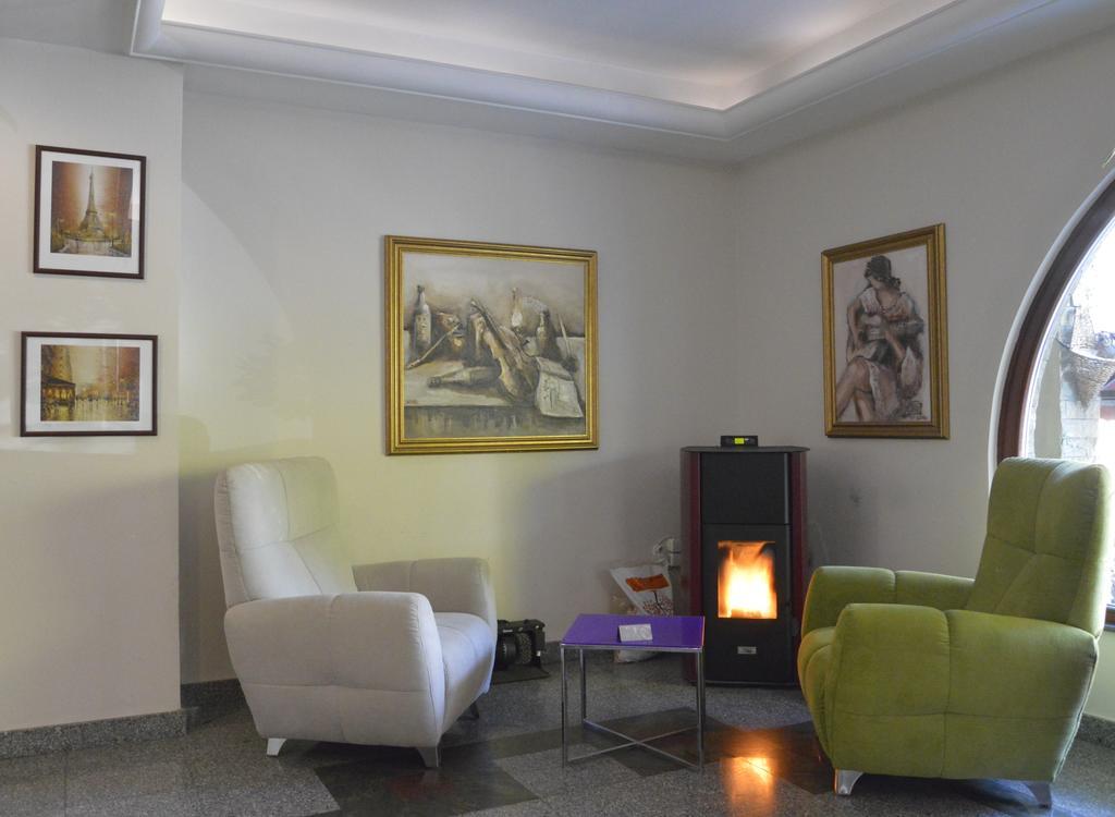 Modern Inn Boutique Hotel Skopje Extérieur photo