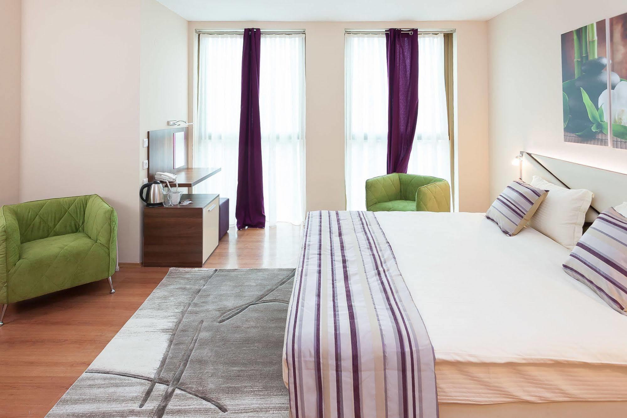 Modern Inn Boutique Hotel Skopje Extérieur photo