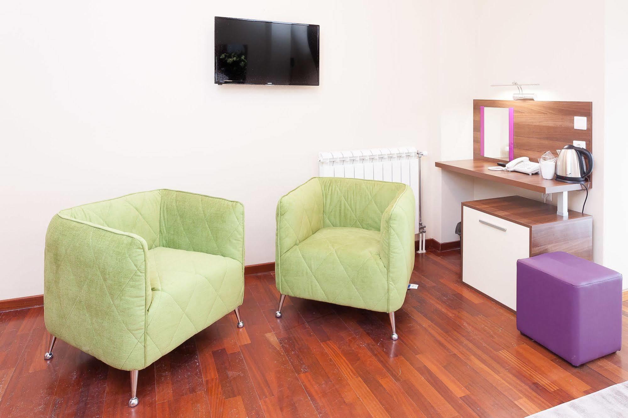 Modern Inn Boutique Hotel Skopje Extérieur photo
