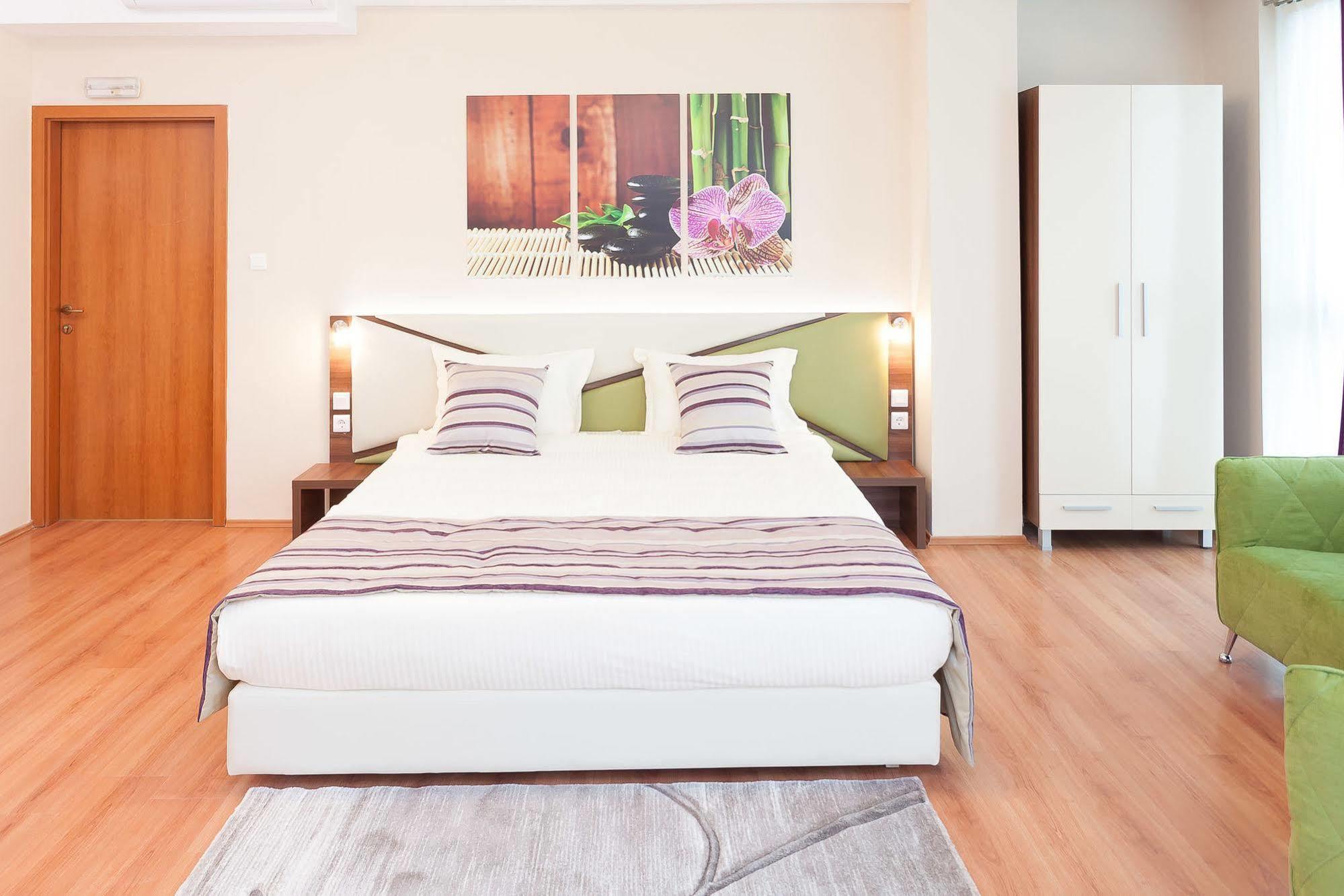 Modern Inn Boutique Hotel Skopje Extérieur photo