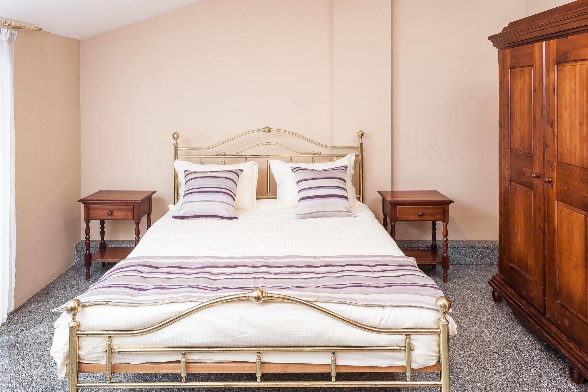 Modern Inn Boutique Hotel Skopje Extérieur photo