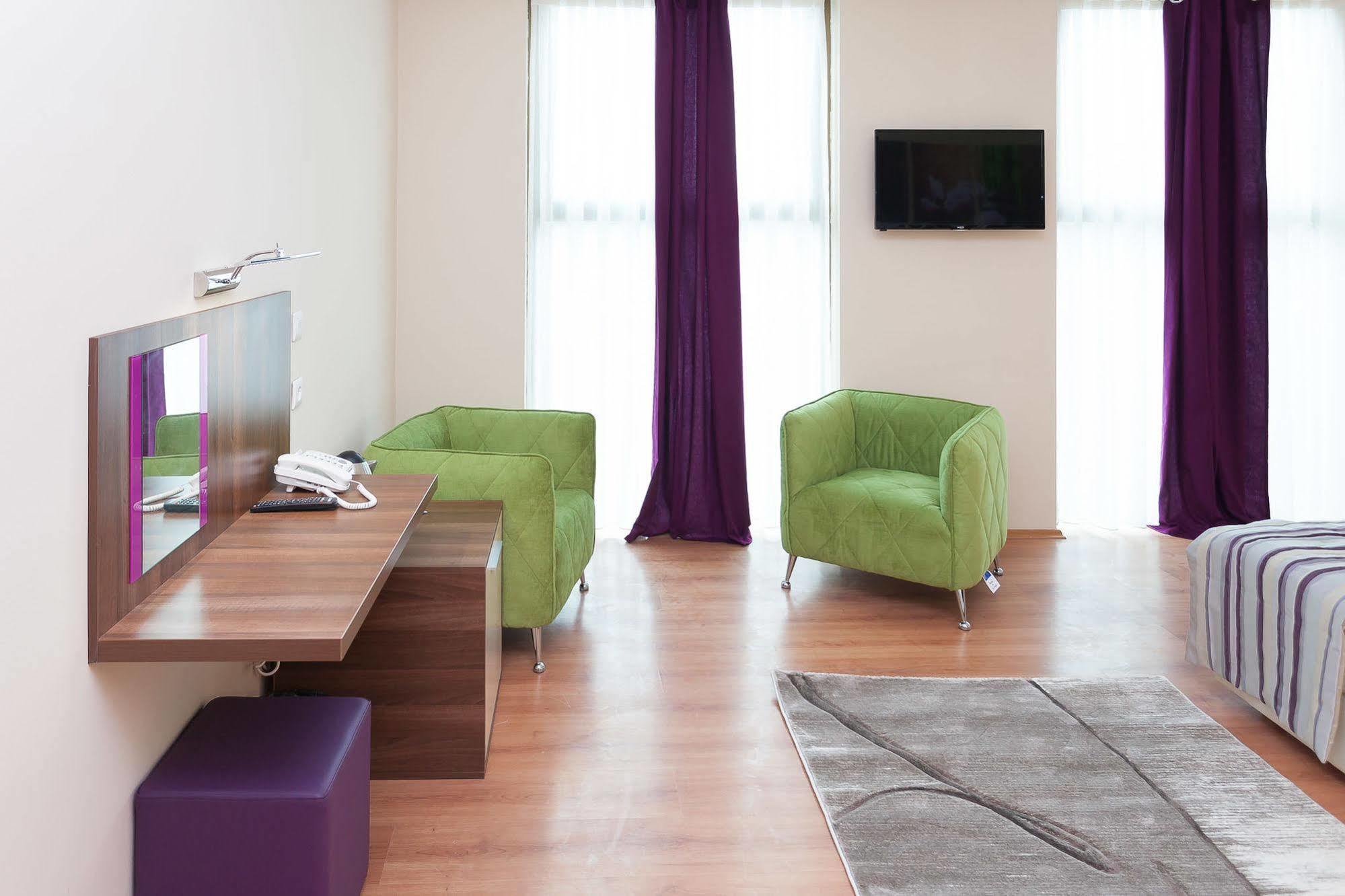 Modern Inn Boutique Hotel Skopje Extérieur photo