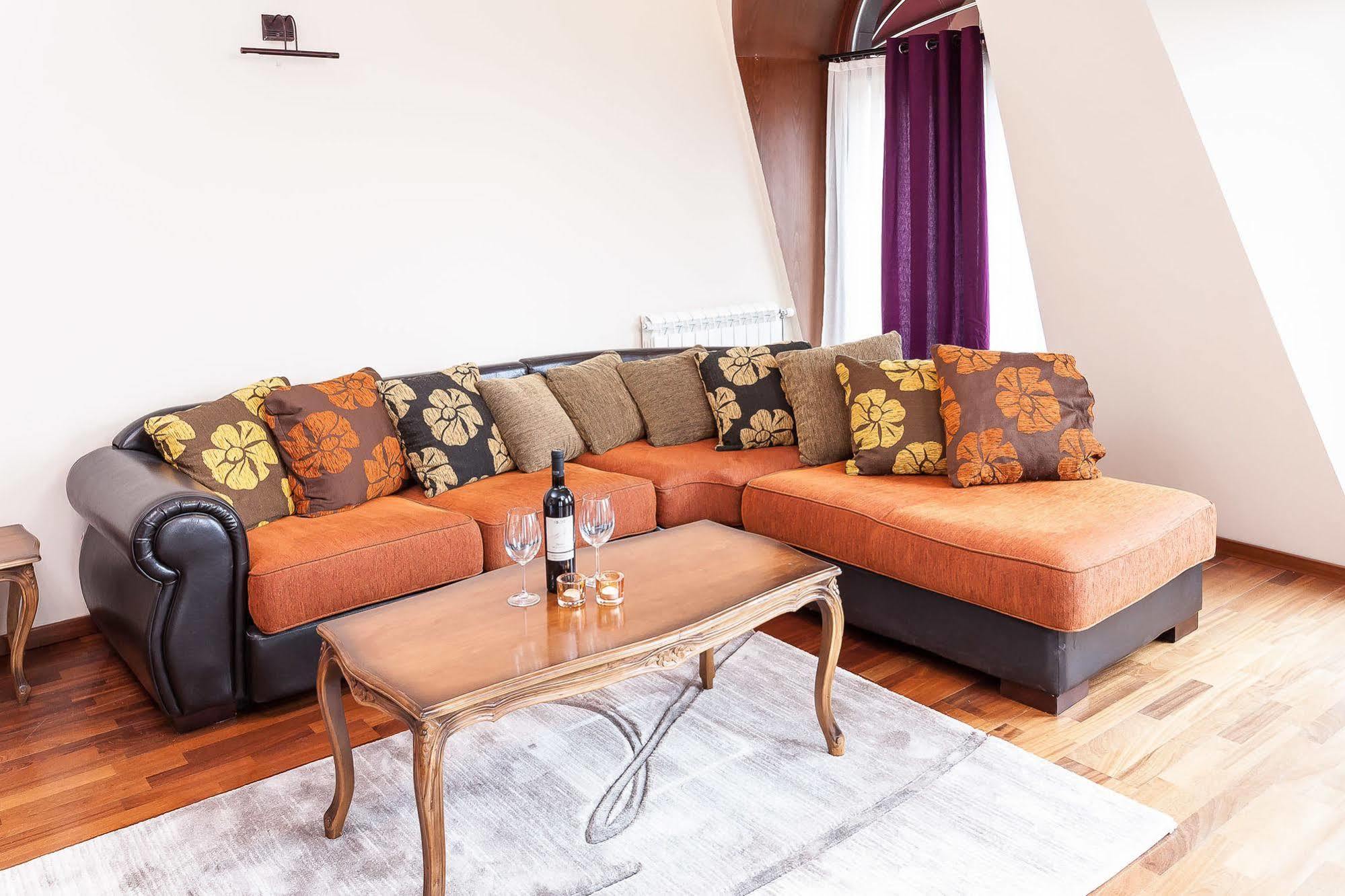 Modern Inn Boutique Hotel Skopje Extérieur photo