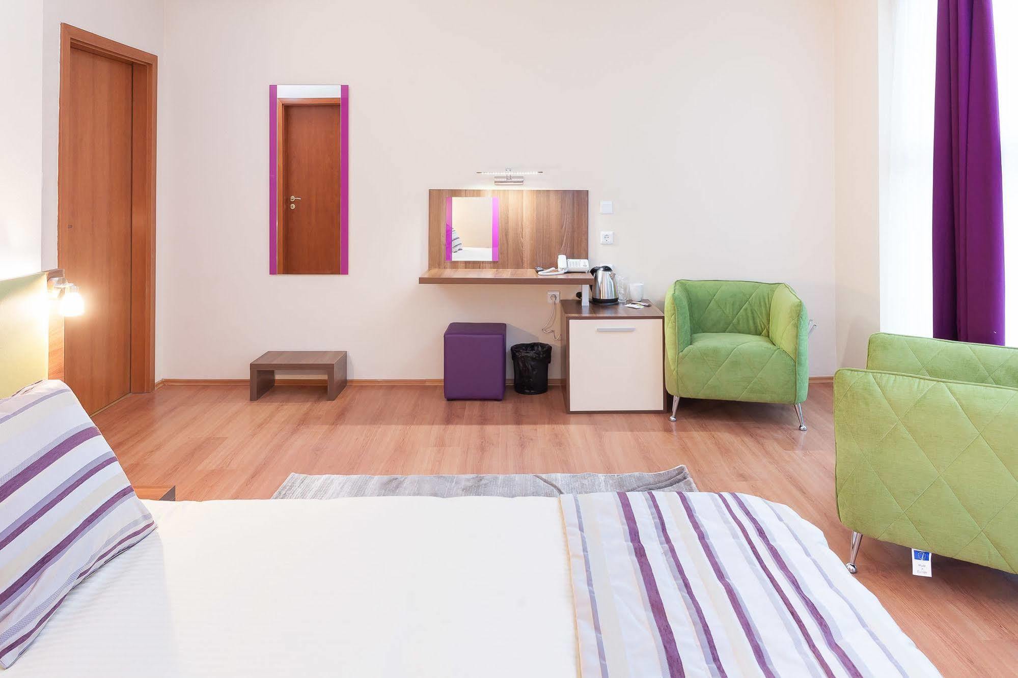 Modern Inn Boutique Hotel Skopje Extérieur photo